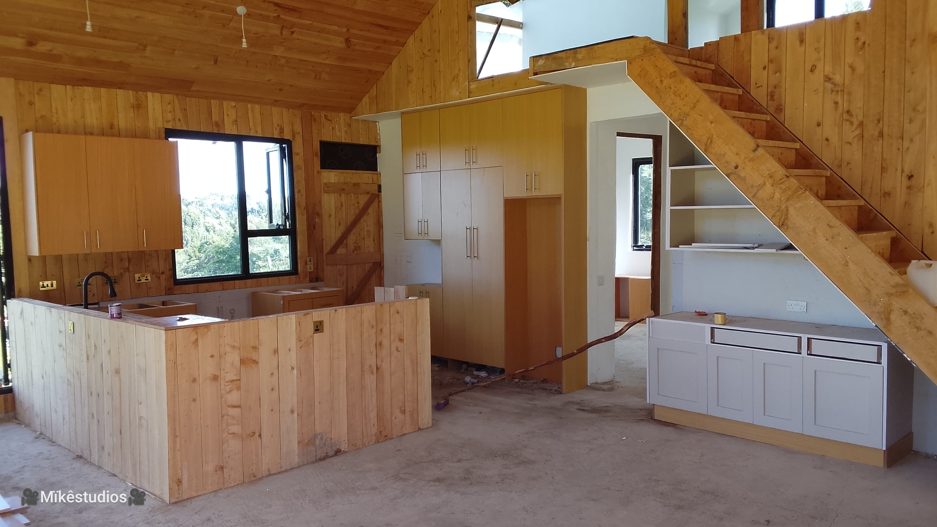 Timber Frame House — photograph 3