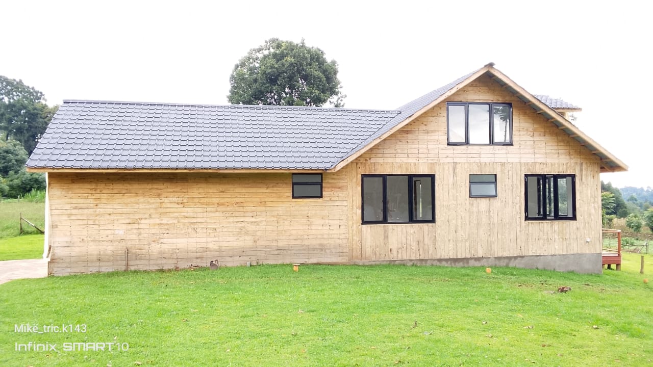 Timber Frame House — photograph 4
